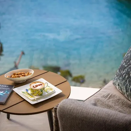 Beachfront Grain Of Salt With Pool فيلا لوكا