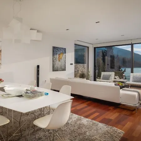 Beachfront Grain Of Salt With Pool *