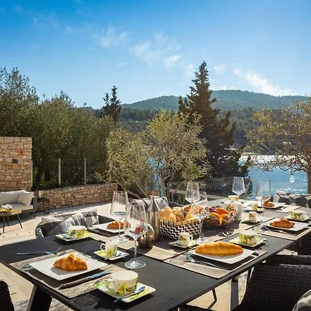 Vila Beachfront Grain Of Salt With Pool *