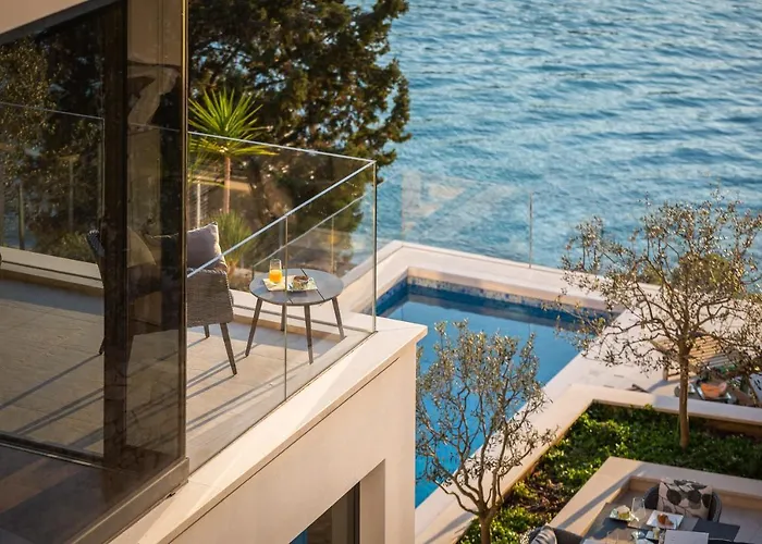 Beachfront Grain Of Salt With Pool *