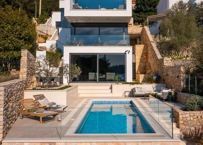 别墅 Beachfront Grain Of Salt With Pool 尼亚卢卡