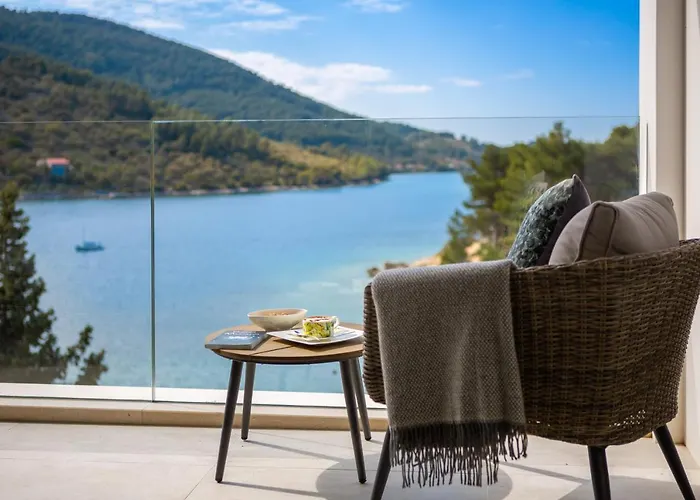 别墅 Beachfront Grain Of Salt With Pool 尼亚卢卡